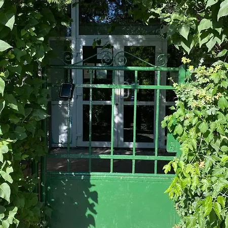 Arc De Triomphe Blissboutique Boekarest