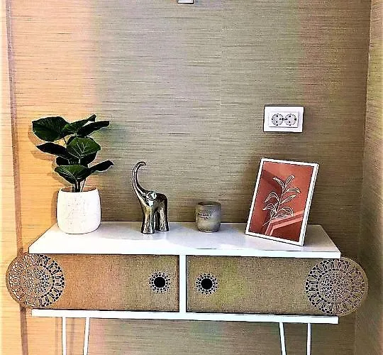 Arc De Triomphe Blissboutique * בוקרשט